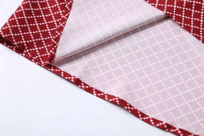 A Classic And Fashionable Diamond-shaped Small Checkered Shirt For Men